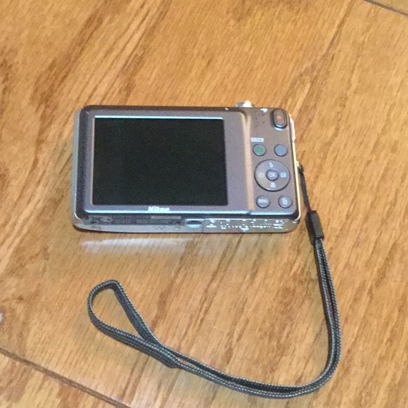 Nikon coolpix s3500 - Picture 4 of 5